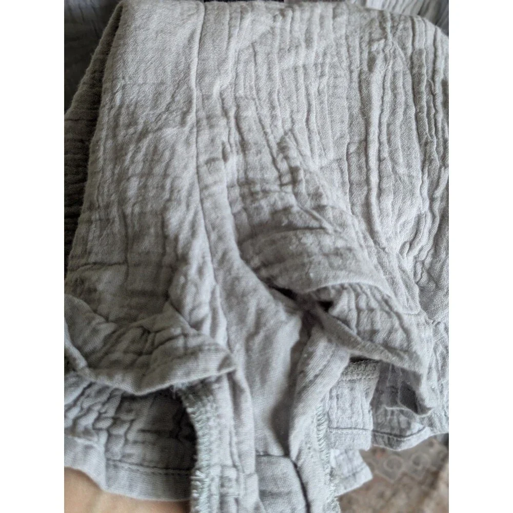 One Clothing NWT Forever 21 Short Jumpsuit Grey Ruffle M - Picture 3 of 5